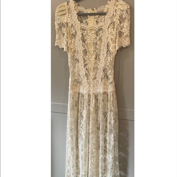 Vintage Dresses & Skirts - Vintage Lace Dress